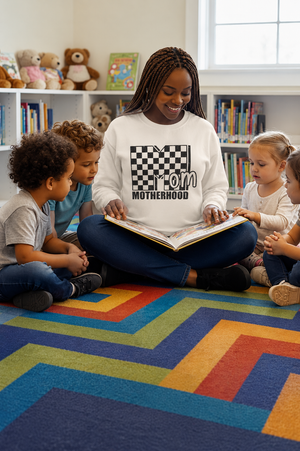 Mom Motherhood Sweatshirt – Checkerboard 'Mom' Graphic Crewneck
