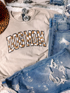 Checkered Dog Mom Gildan Graphic Tee
